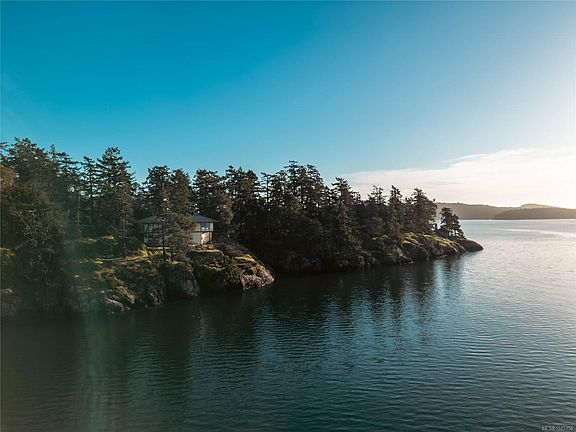3rd image of 456 Scott Point Dr