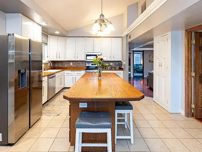 3650 N Loma Vista Dr — Photo 41