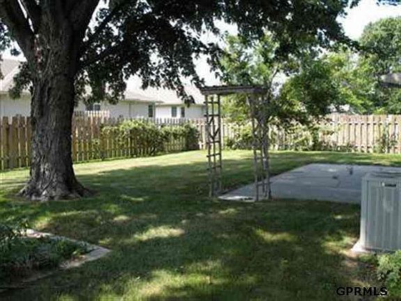 3rd image of 1523 W Iowa St