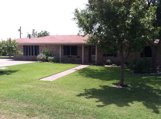 110 Rocky Creek Ave, Groesbeck, TX 76642
