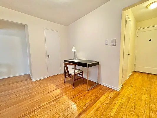 Rented by Keller Williams NYC | media 15
