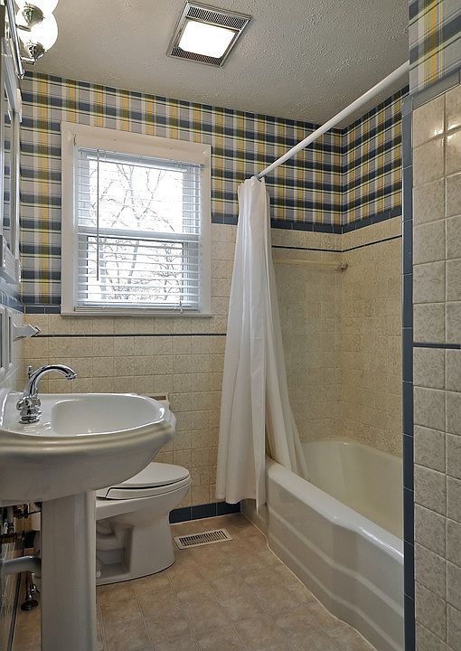 3rd bathroom 