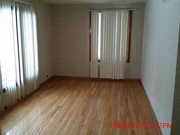 5th image of 17W102 Stoneham St