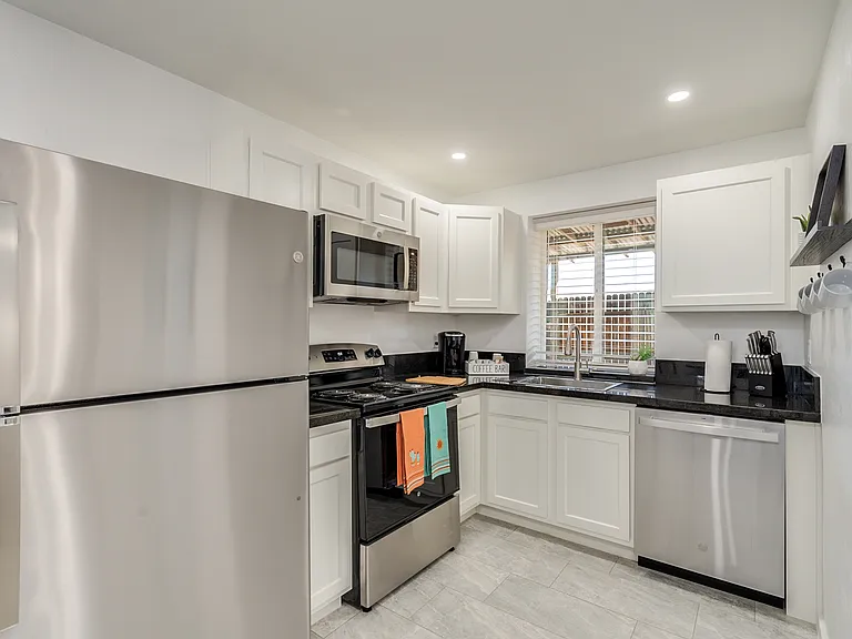 3300 E Bellevue St #4 — Photo 10