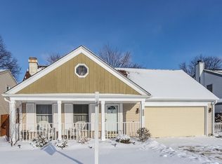 2776 Garden Dr, Lisle, IL 60532