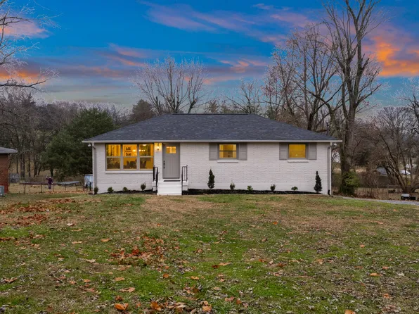 4013 Ridgemont Dr, Nashville, TN 37207