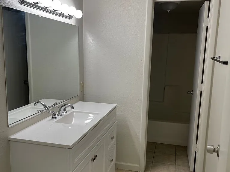 2710 McCulloch Blvd N — Photo 6