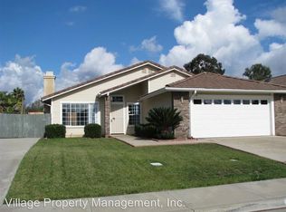 178 S Mercedes Rd, Fallbrook, CA 92028