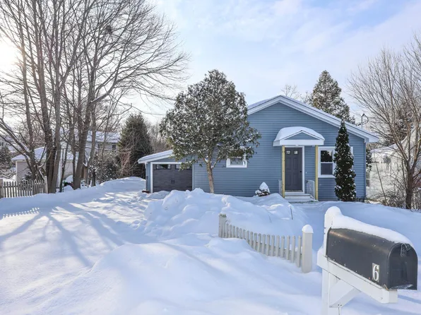 6 Mountain View Street, Nashua, NH 03060