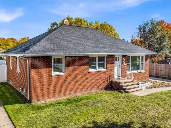 6531 Mariana Dr, Parma Heights, OH 44130