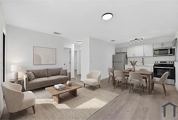 37 NW 59th St #7 — Photo 10