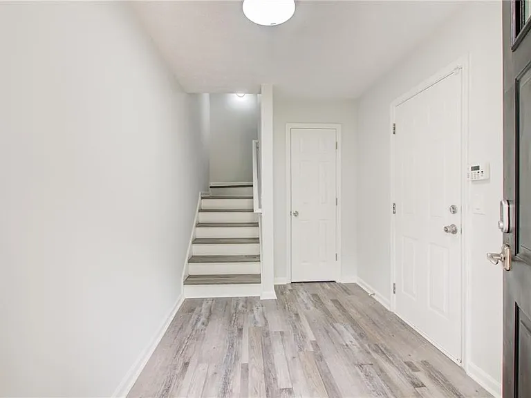 2470 Stonegate Dr NW — Photo 10