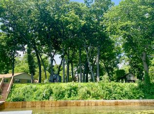 42459 N Woodbine Ave, Antioch, IL 60002