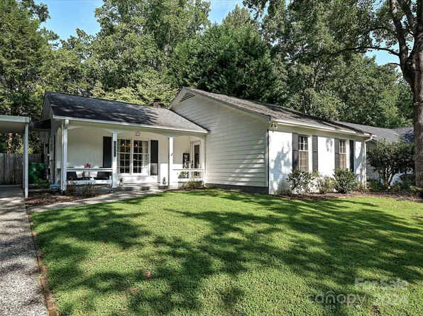 7609 Winterset Dr, Charlotte, NC 28270