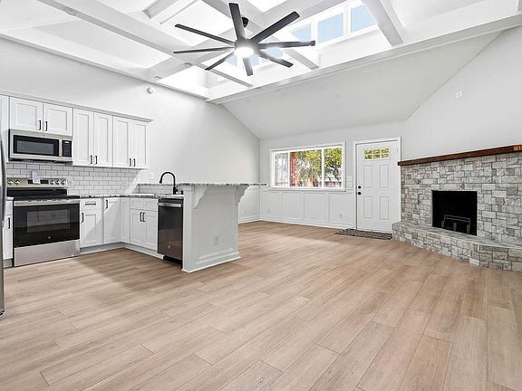 5th image of 1831 Fairway Ridge Dr. #3B