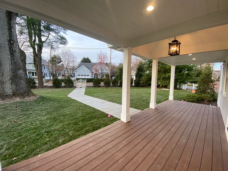 124 Shore Rd — Photo 22