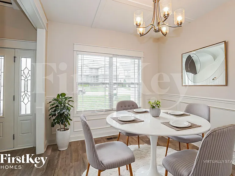1025 Shirley Dr — Photo 7