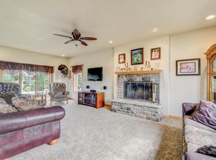 34711 Walburg Ln, Burlington, WI 53105