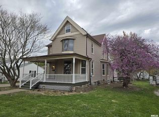 245 Cherry St, Carthage, IL 62321