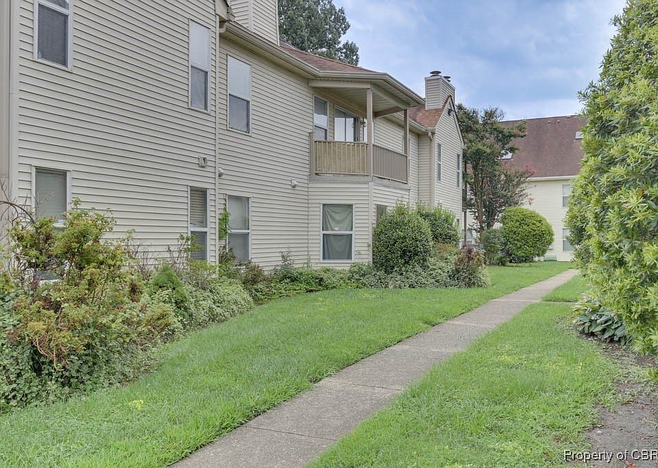 1st image of 518 Thorncliff Dr APT 104