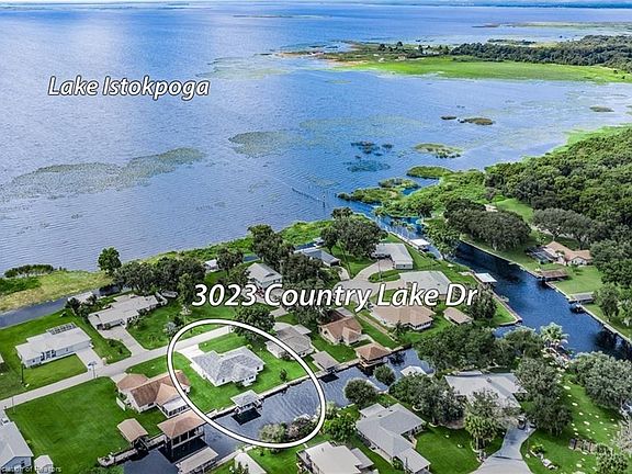 3rd image of 3023 Country Lake Dr
