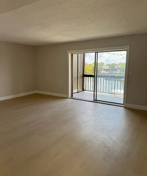 6315 Newtown Cir #B5 — Photo 2