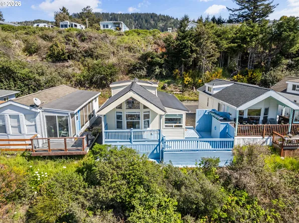 16219 Lower Harbor Rd, Brookings, OR 97415