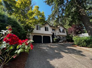 7665 Ridgewood Dr, Gladstone, OR 97027