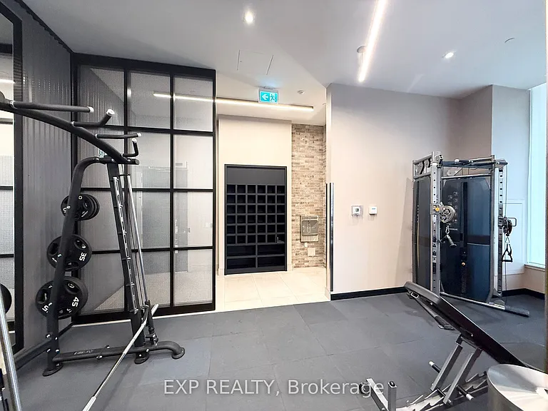 212 King William St #1207 — Photo 25