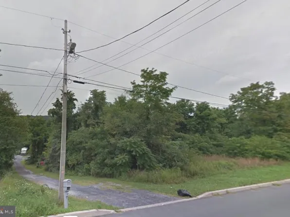 625 Mountain St, Enola, PA 17025