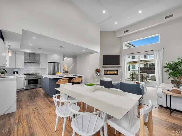 2713 Carnegie Ln #B, Redondo Beach, CA 90278