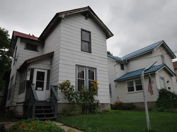 91 Fenner Ave, Troy, PA 16947