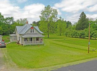 423 Bailey St, Waupaca, WI 54981