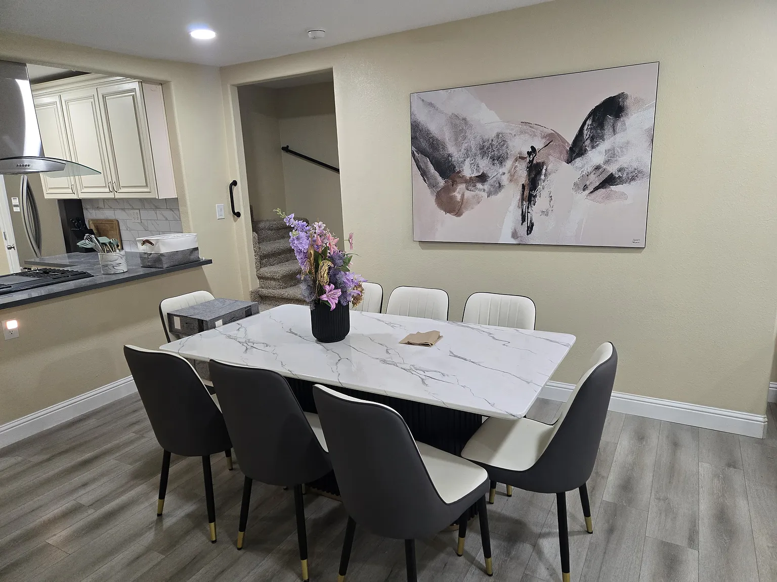 3 bed, 1500 sqft, $3,700 — Photo 2