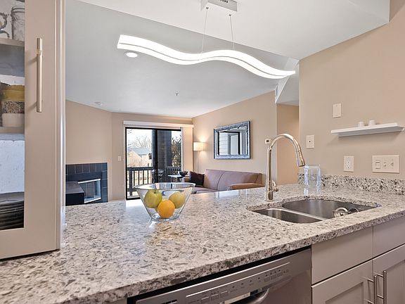 4th image of 2727 Folsom St #1-227