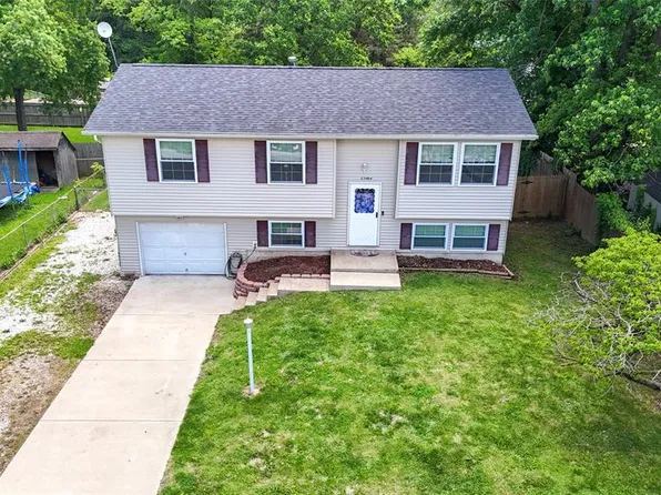23464 Apple Tree Ln, Elsah, IL 62028