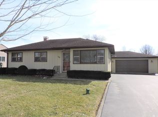 110 Michael Ln, New Lenox, IL 60451