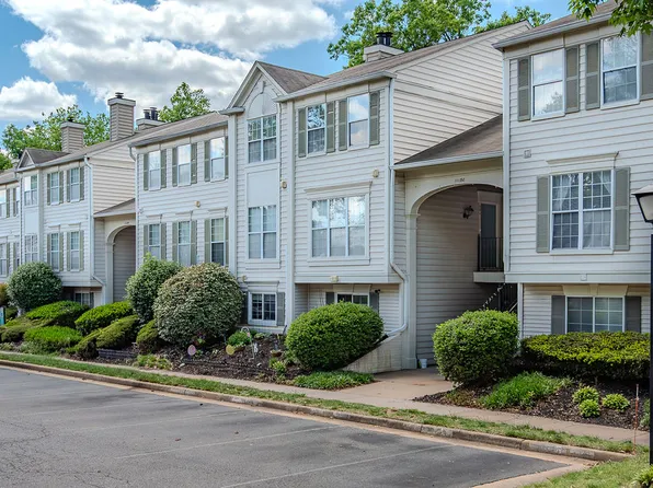 11180 Rienzi Pl APT 201, Manassas, VA 20109