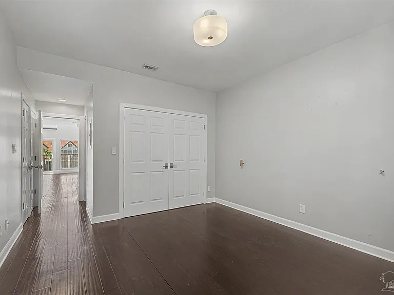 42 Baybridge Dr — Photo 13