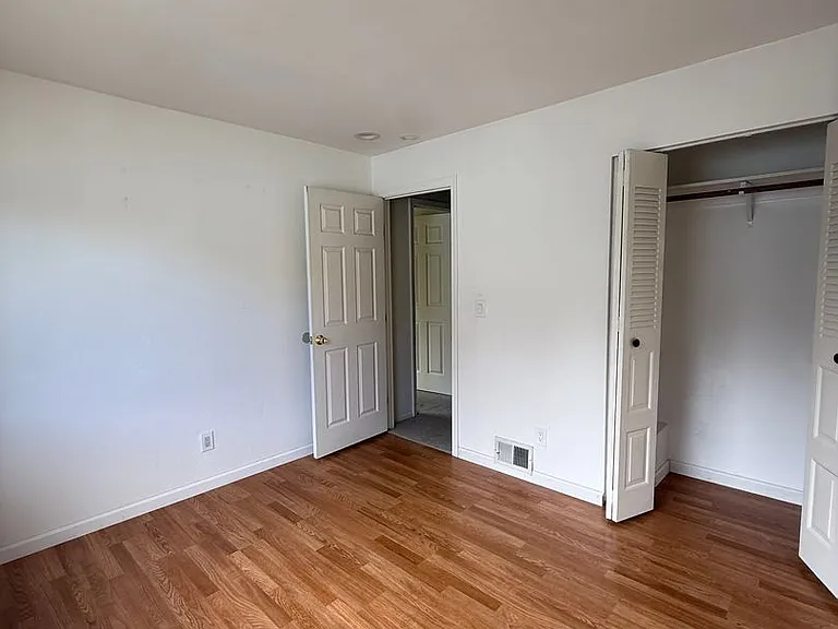 922 Ponselle Ln #3 — Photo 9