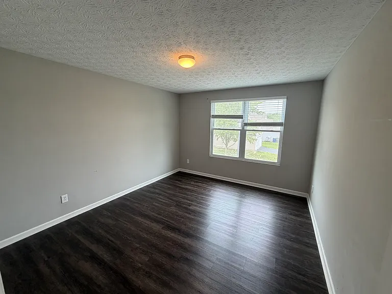 9335 Polaris Green Dr — Photo 17