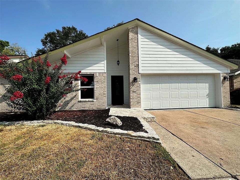 1st image of 21422 Highland Knolls Dr