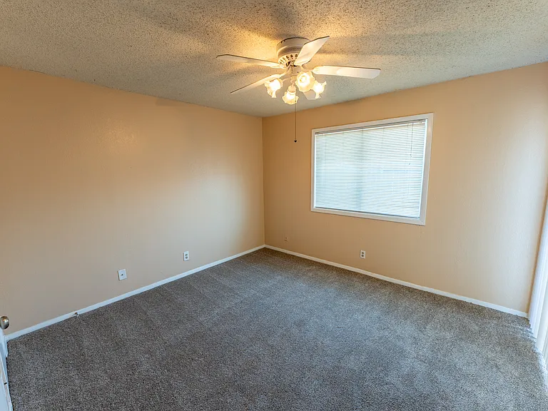 7001 Sanger Ave #104 — Photo 8