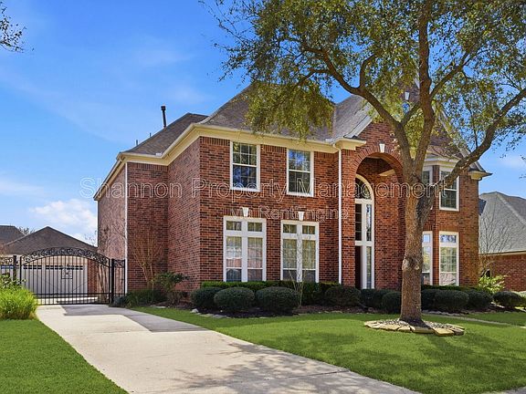 3rd image of 5910 Willowfield Ct
