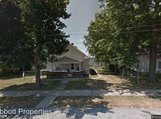 1112 S Woodland Ave, Independence, MO 64050