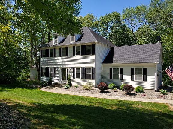 3rd image of 120 Woodbine Road