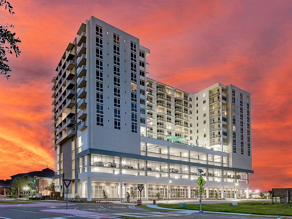 WaterView Echelon City Center Apartment Rentals Saint Petersburg, FL