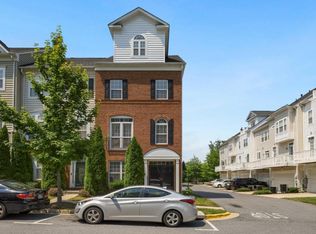 8014 Endzone Way, Landover, MD 20785