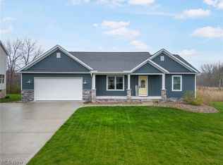 2062 Summerchase Rd NE, Canton, OH 44721