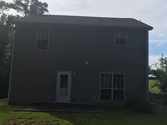 3rd image of 221 Bay Cove Ct